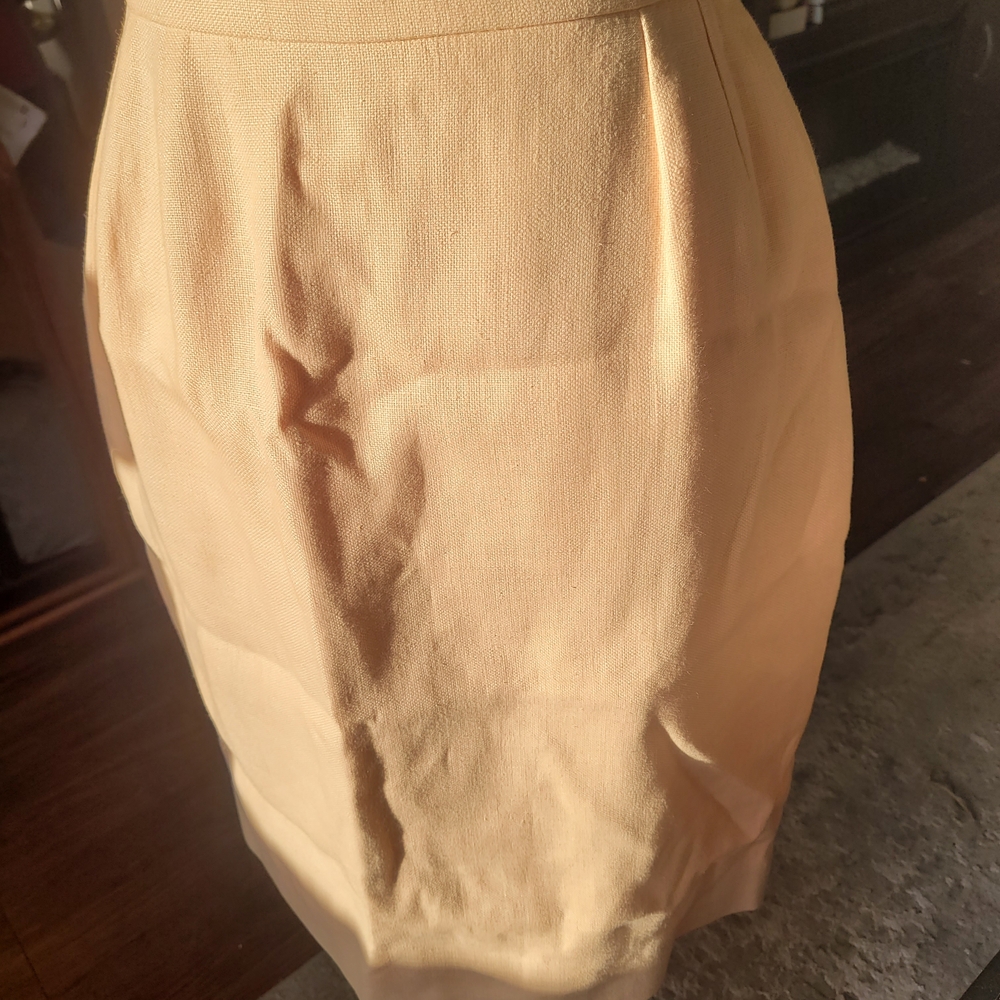 CHANEL Beige Pencil Skirt